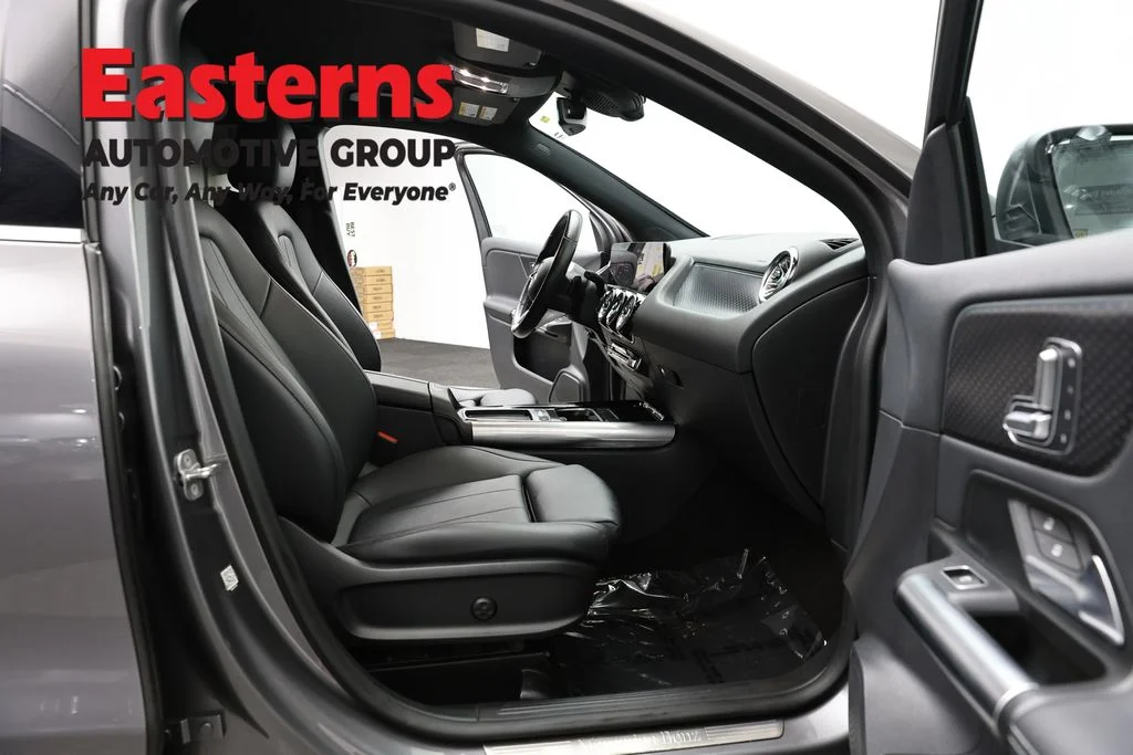 Used 2025 Gray Mercedes-Benz GLA 250 image 23