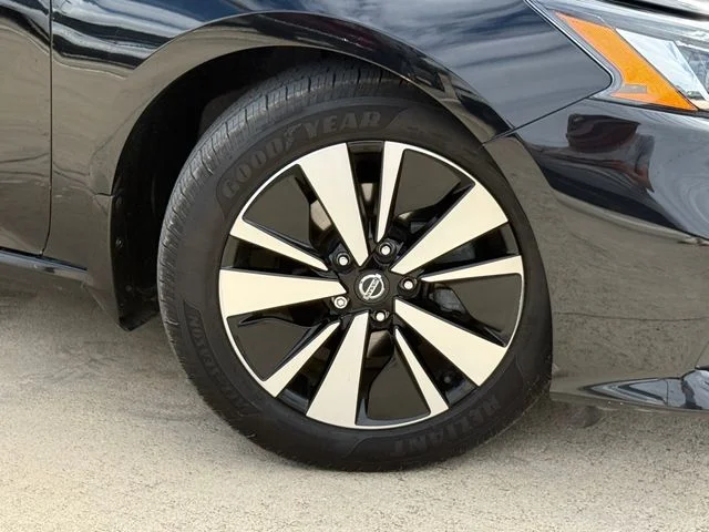 Used 2021 Nissan Altima SV with VIN 1N4BL4DV4MN418590 for sale in Leander, TX