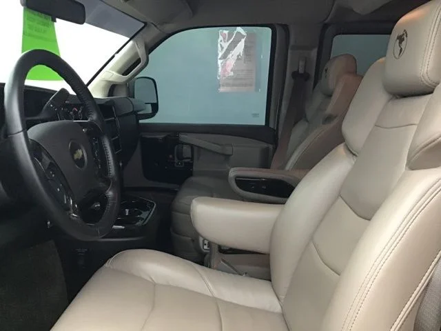 Used 2023 Bronze Chevrolet Explorer Limited SE image 19