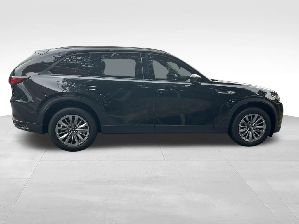 Used 2025 Black Mazda 3.3 Turbo Preferred image 7