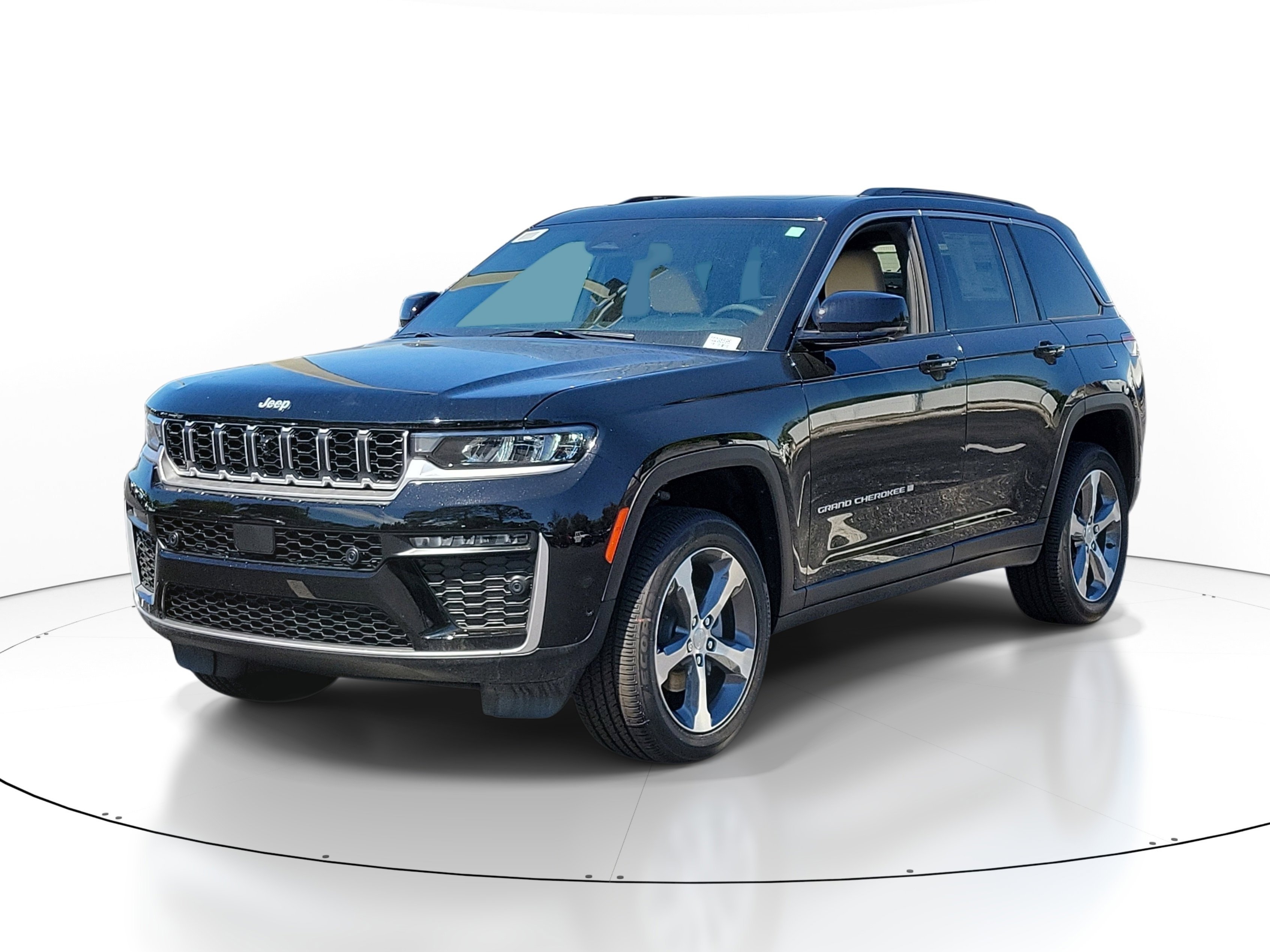 New 2026 Diamond Black Crystal Pearl-Coat Exterior Paint Jeep Limited image 3