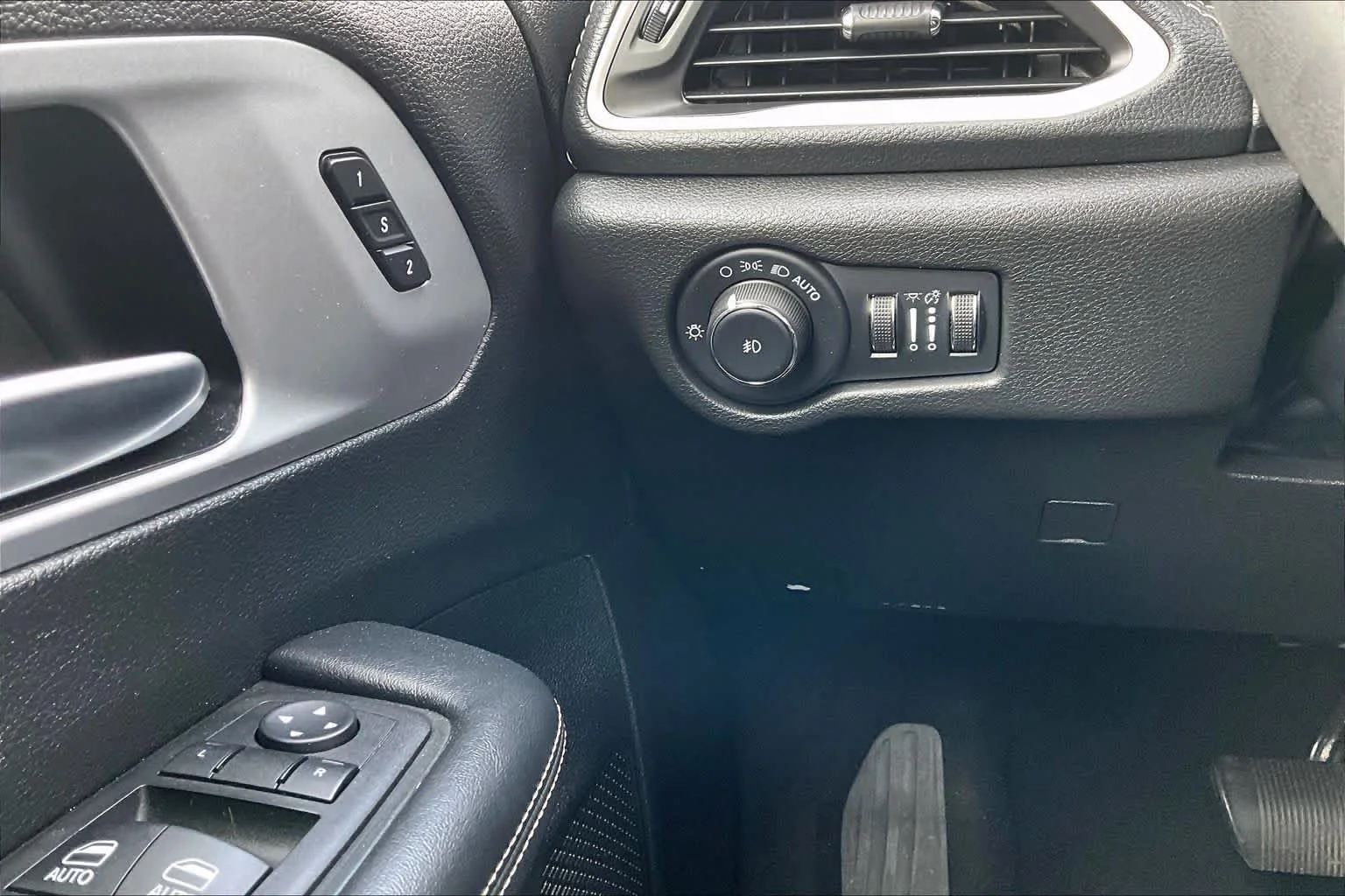 2023 Chrysler Pacifica Touring L - Photo 49