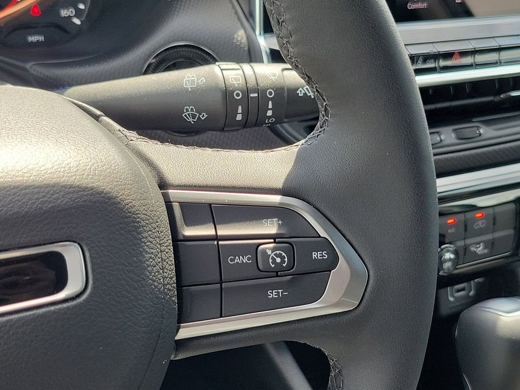 New 2026 Fathom Blue Pearl Coat Jeep Latitude image 21
