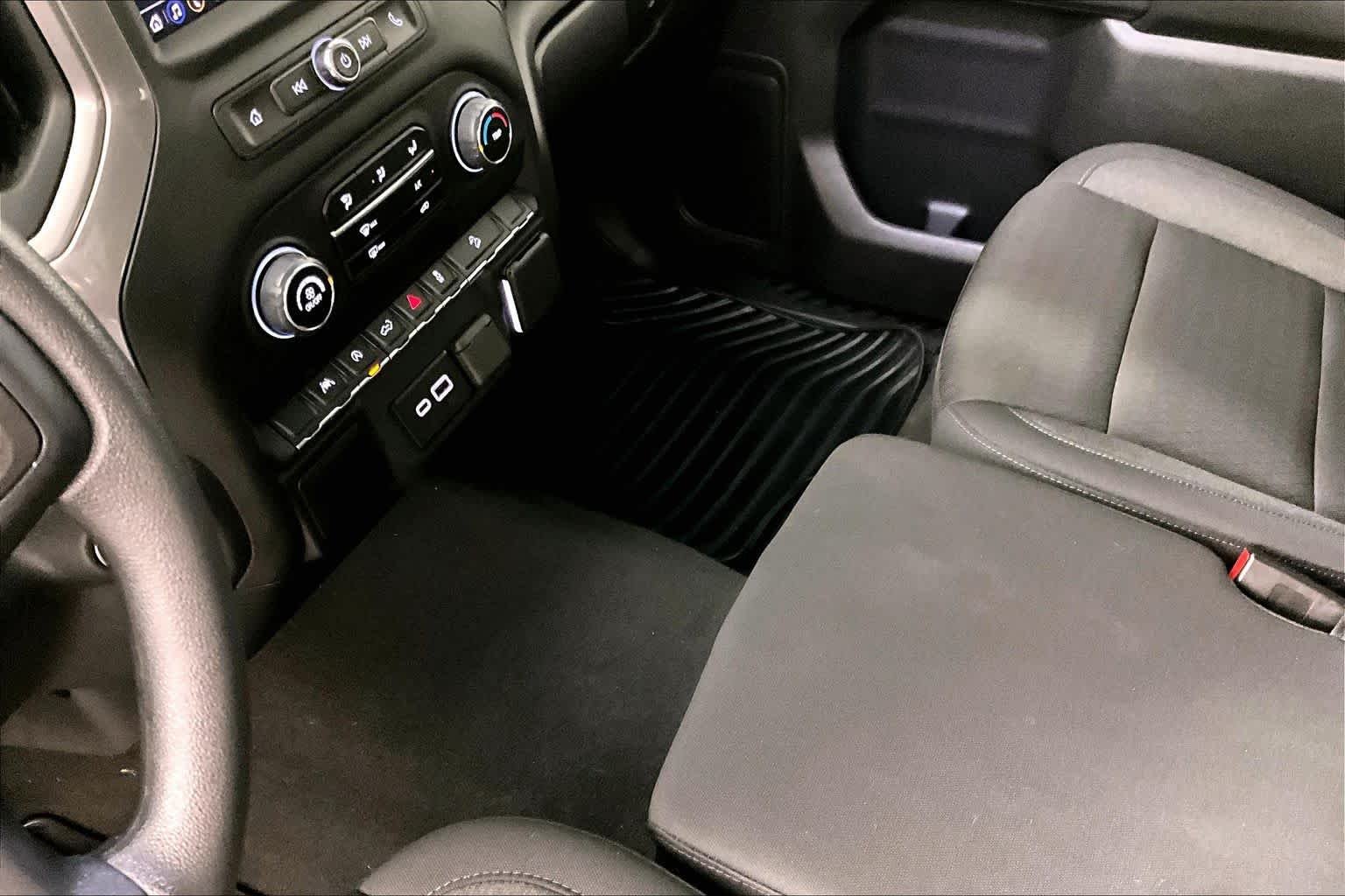 Used 2025 Summit White Chevrolet Custom Trail Boss image 16