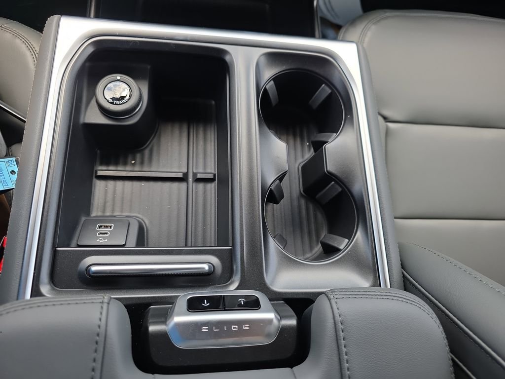 New 2026 Dark Matter Gray Metallic Ford Active image 27