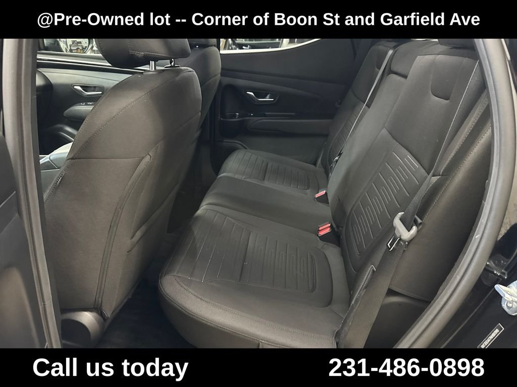 Used 2022 Black Hyundai SEL Premium image 27