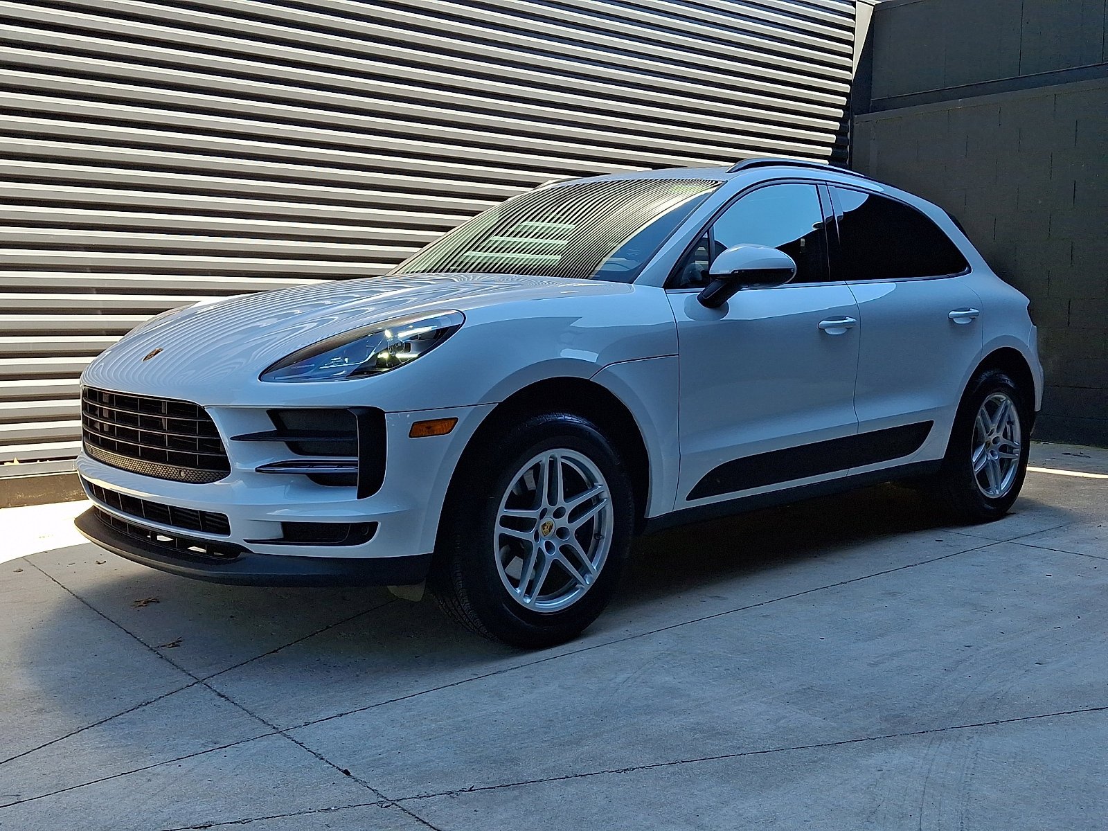 2021 Porsche Macan Base