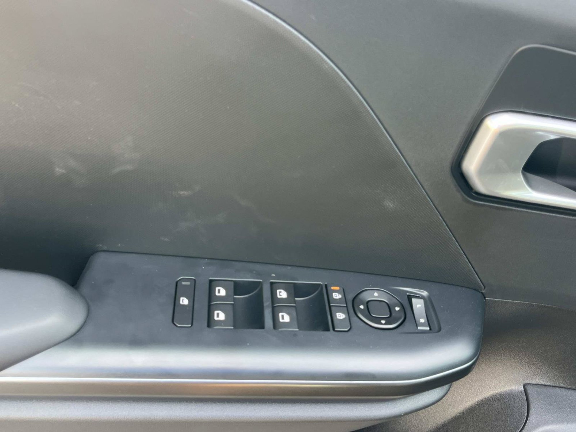 New 2026 Aurora Black Pearl Kia LXS image 18