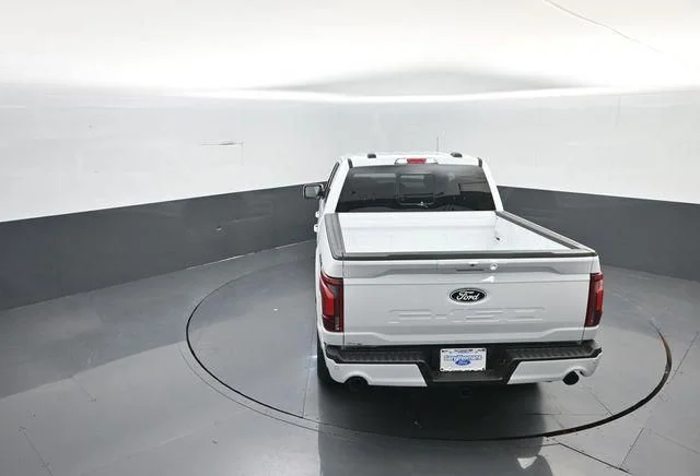 New 2026 Oxford White Ford Lariat® image 28