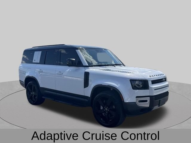 Used 2023 White Land Rover S image 8