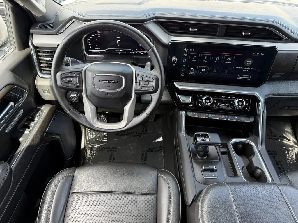 Used 2024 White Frost Tricoat GMC Denali image 22