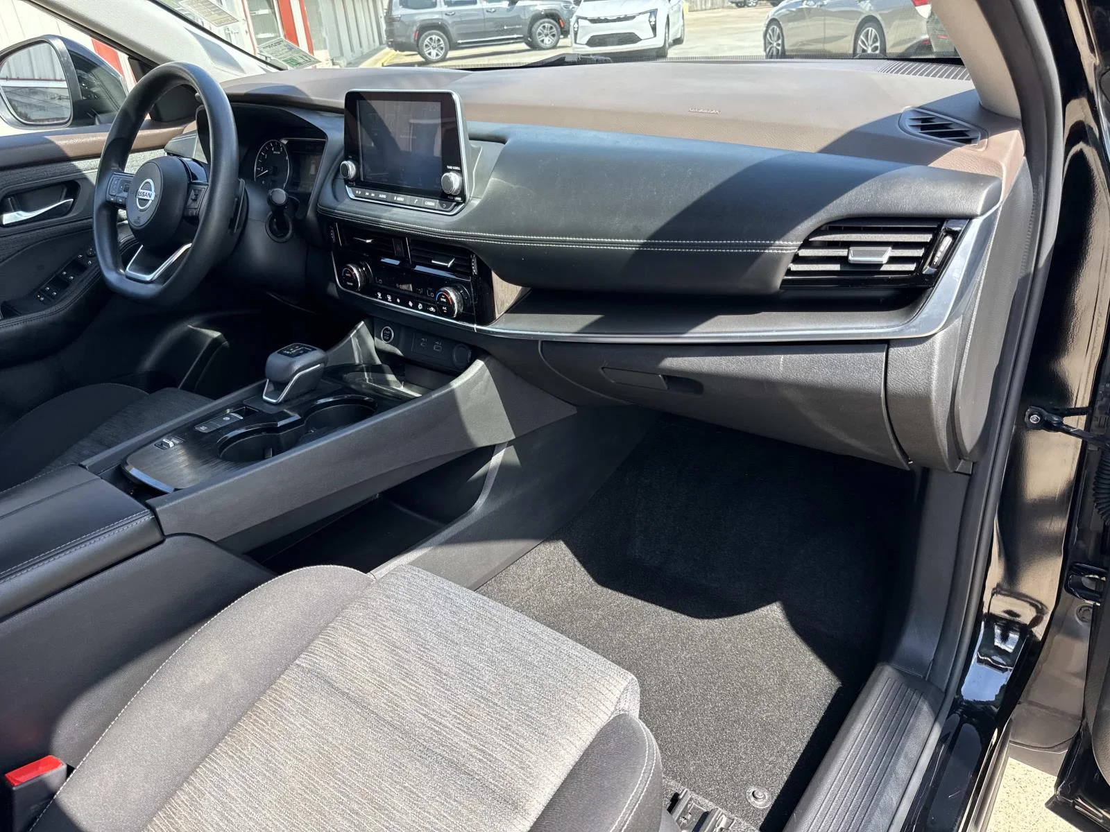 Used 2021 Super Black Nissan SV image 12