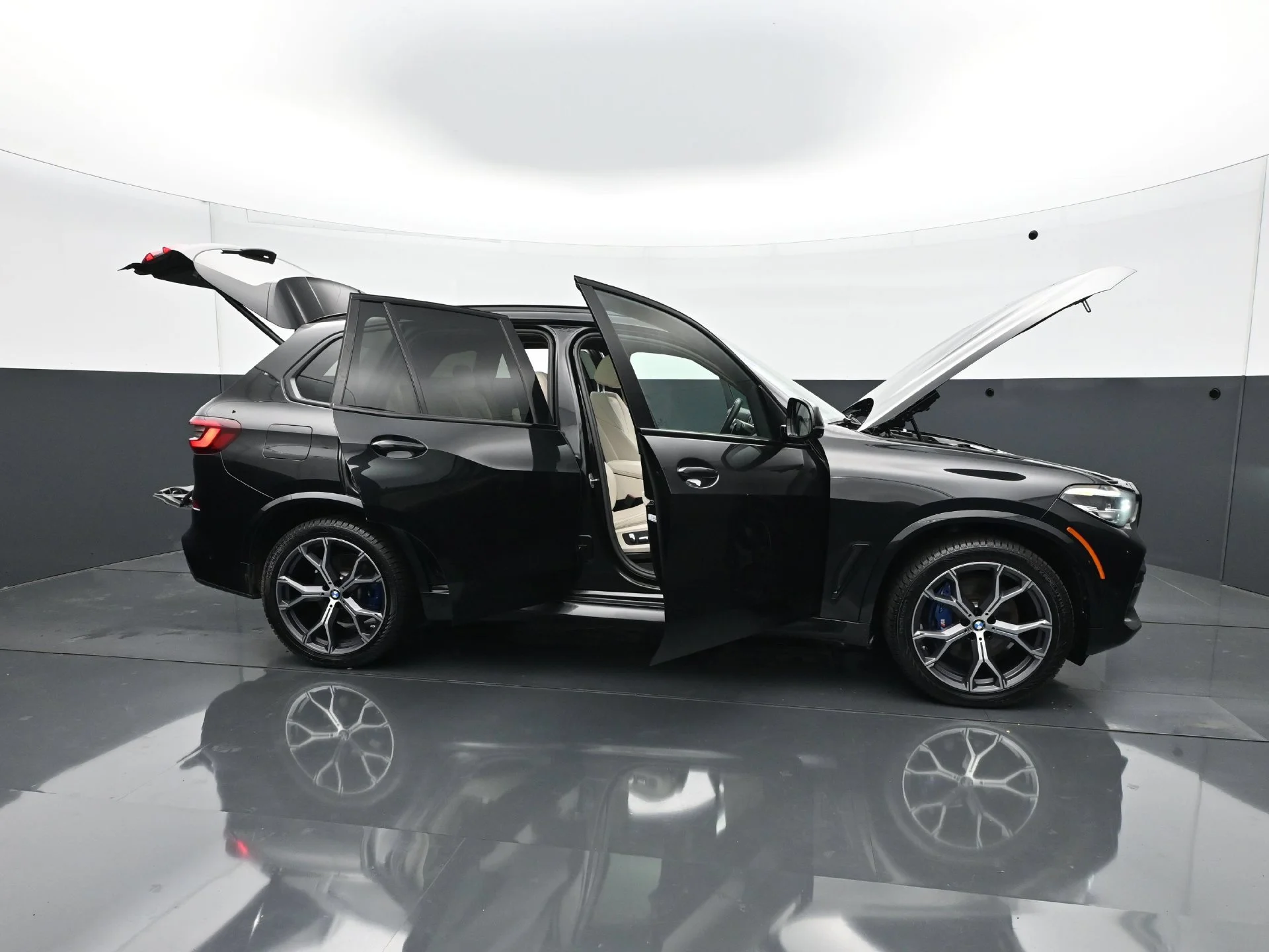 Used 2022 Black Sapphire Metallic BMW xDrive40i image 37