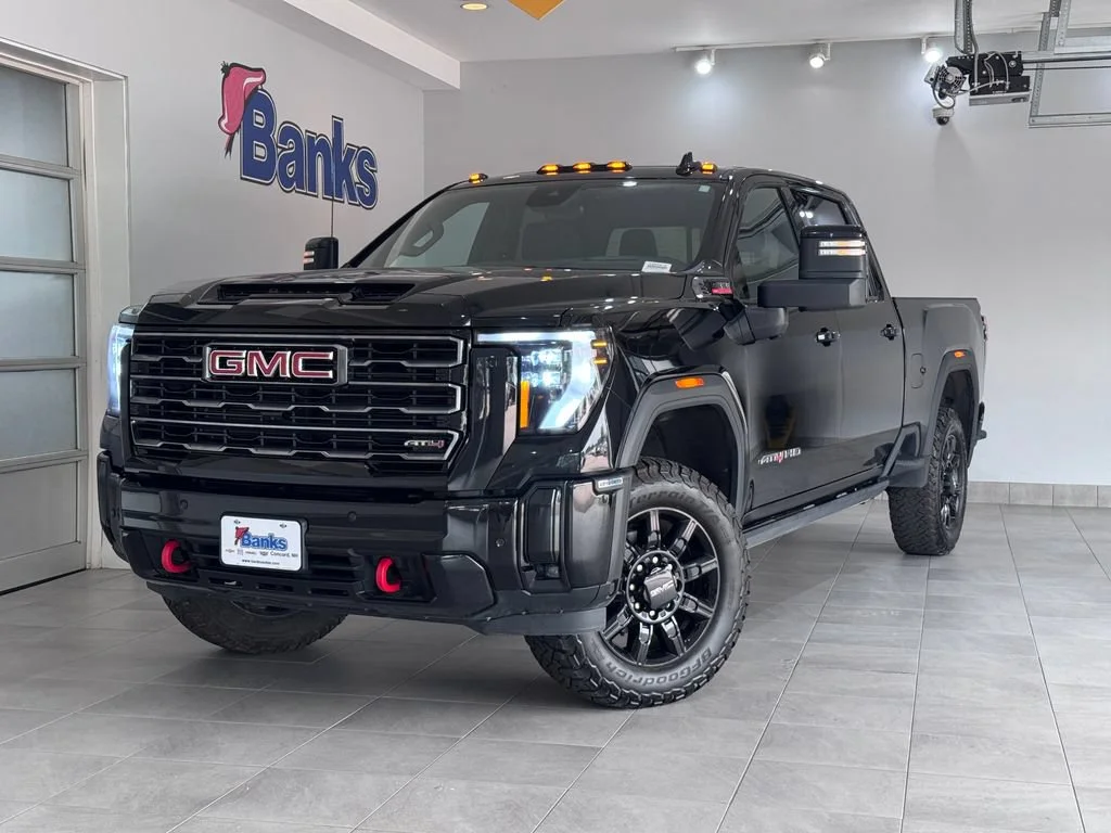 Certified Used 2025 Onyx Black GMC AT4 image 2