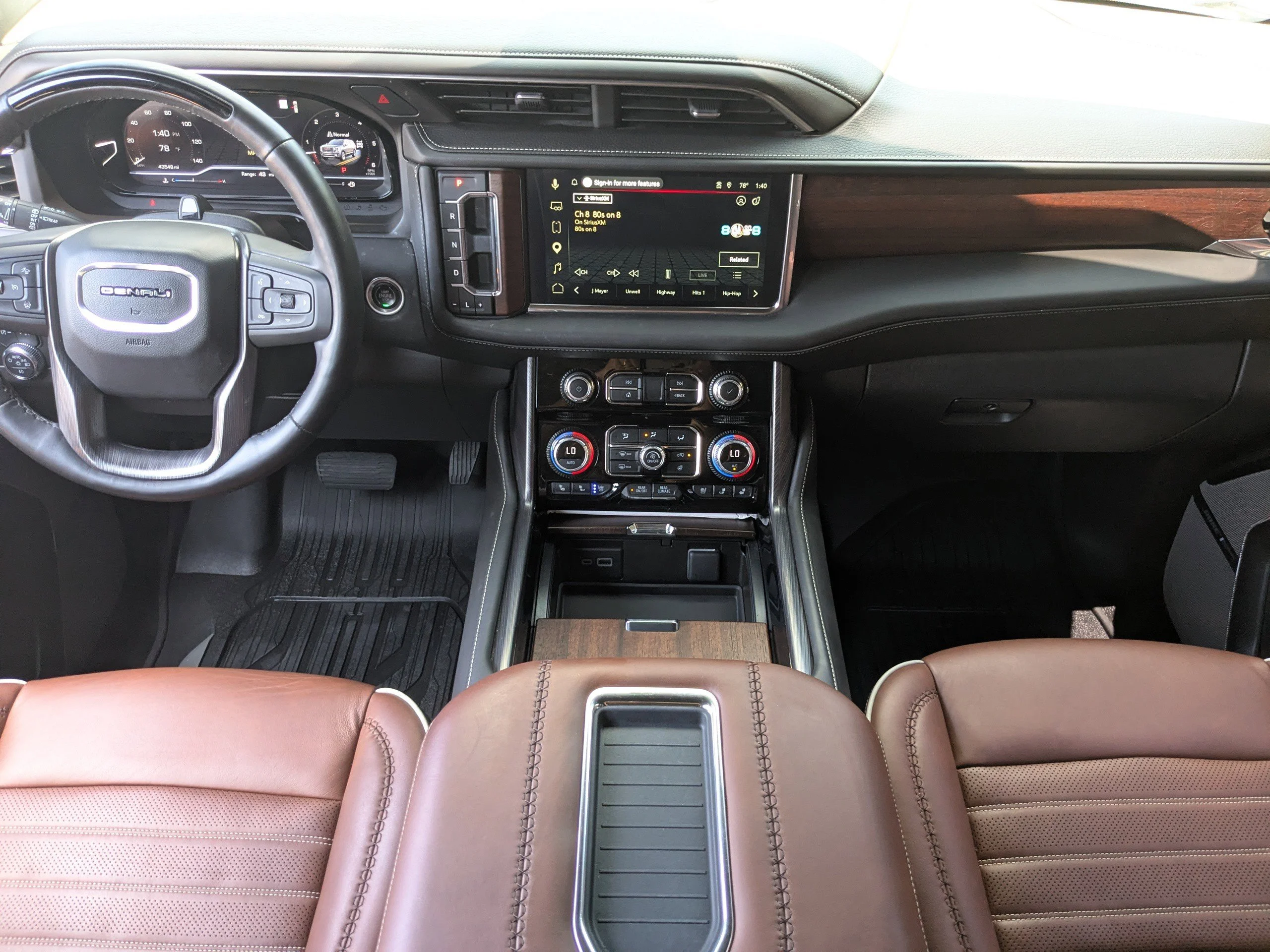 Used 2023 Onyx Black GMC Denali Ultimate image 17