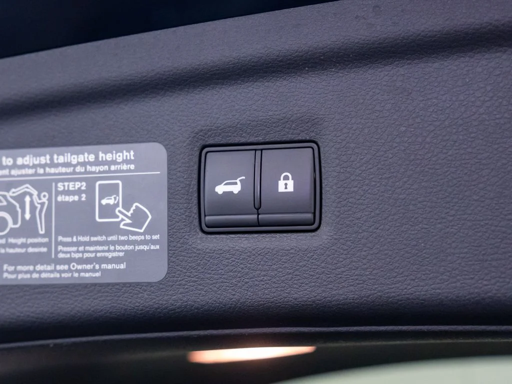 Certified Used 2023 Blue INFINITI Sensory image 33