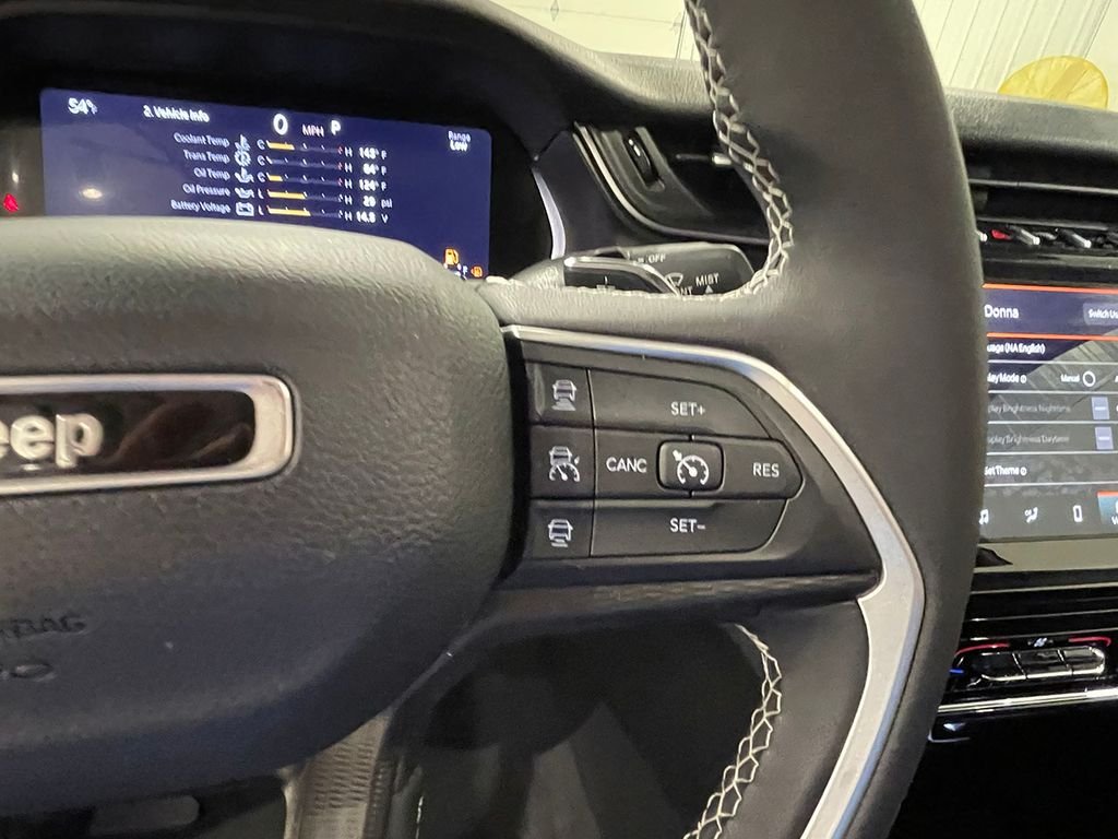 Used 2023 Silver Jeep Laredo image 34