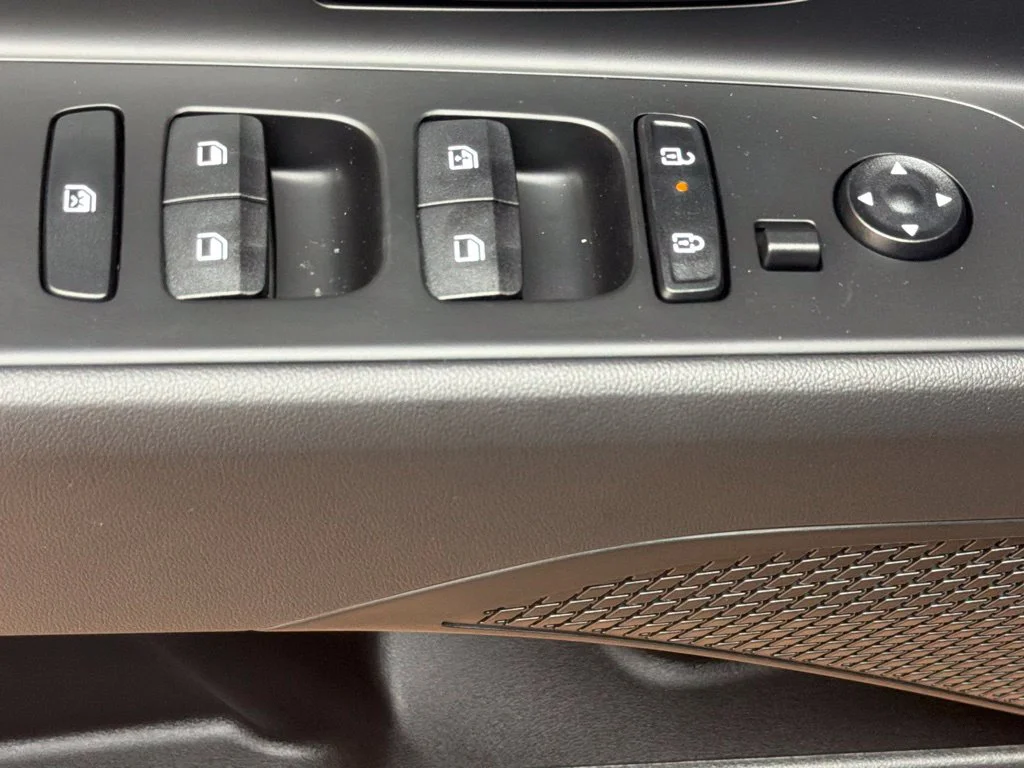New 2026 Amazon Gray Hyundai SEL Sport image 22