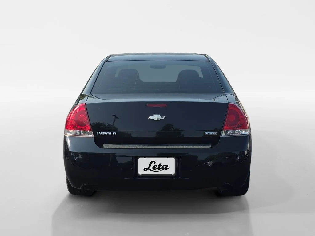 Used 2012 Black Chevrolet LS image 7