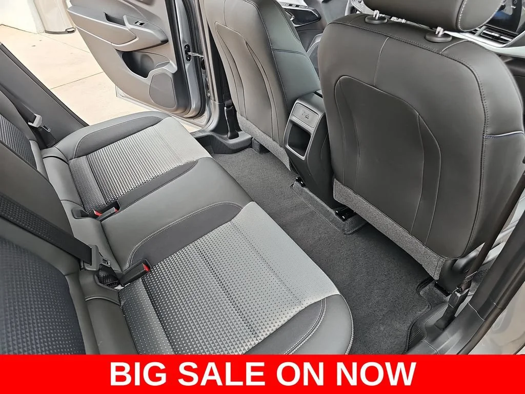 2026 Chevrolet Trax LT - Photo 11