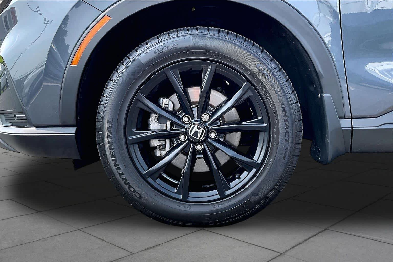 Used 2024 Meteorite Gray Metallic Honda Sport-L image 11