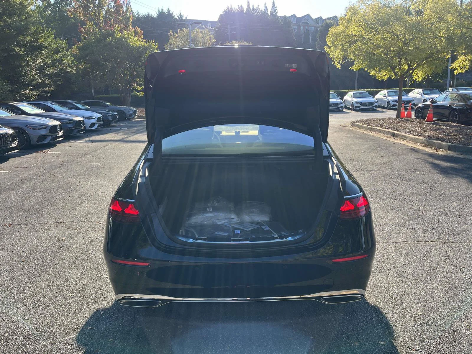 New 2027 Obsidian Black Metallic Mercedes-Benz S 580 4MATIC® Sedan image 9