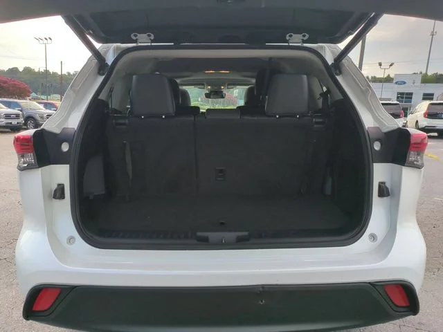 Used 2023 Beige Toyota XLE image 32
