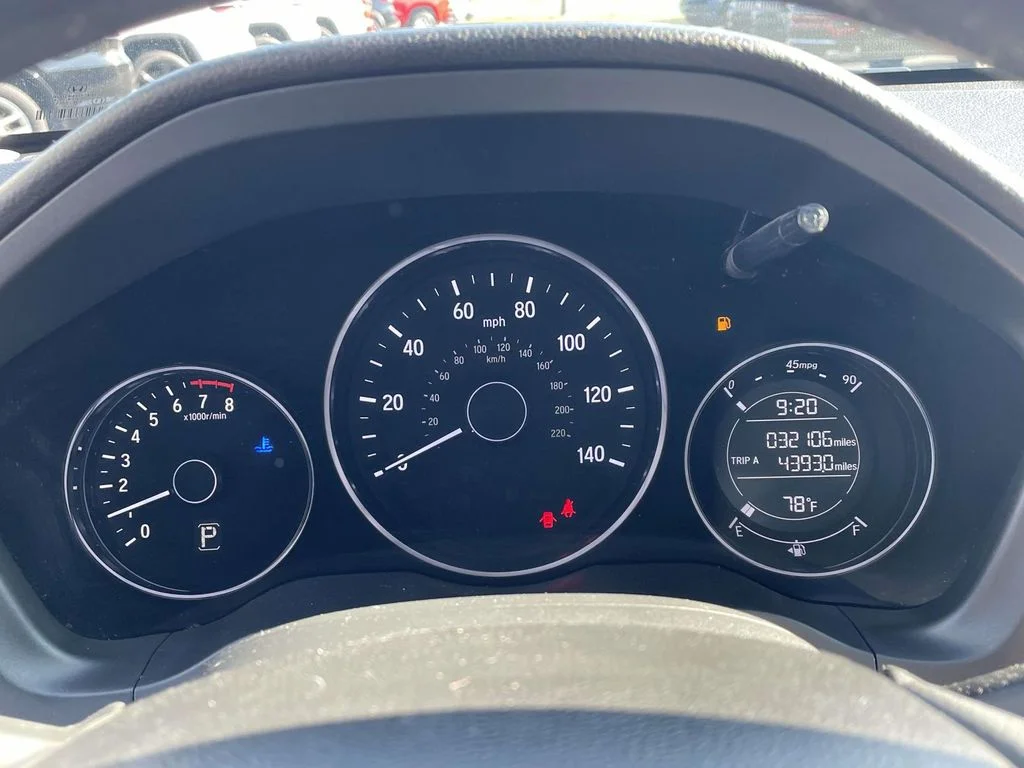 Used 2018 White Honda LX image 20