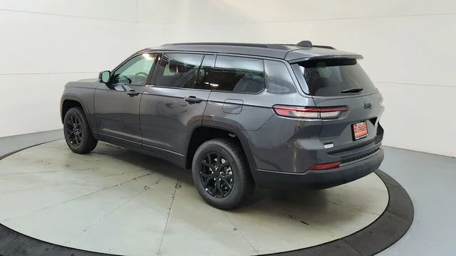 New 2026 Baltic Gray Metallic Clear-Coat Exterior Paint Jeep Altitude image 7