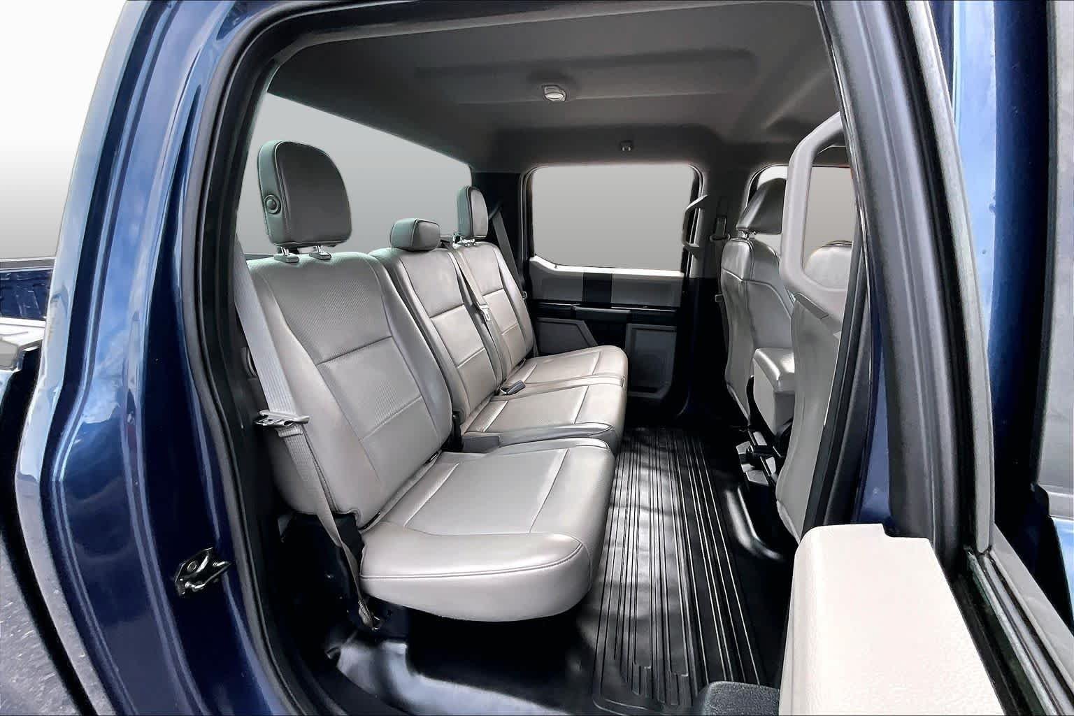Used 2015 Blue Jeans Metallic Ford XL image 20