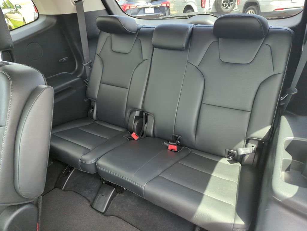 Used 2021 Green Kia EX image 31