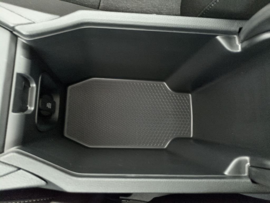 New 2026 Urban Gray Pearl Honda SE image 25