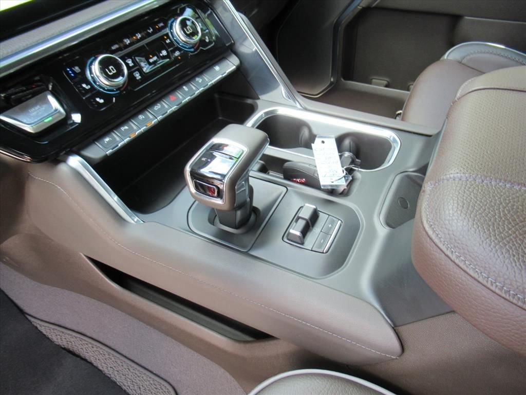 Used 2024 Red GMC Denali image 19
