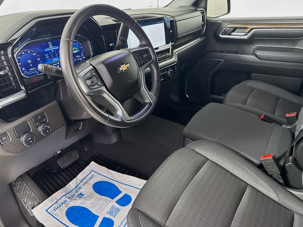 Used 2023 Black Chevrolet LT image 10