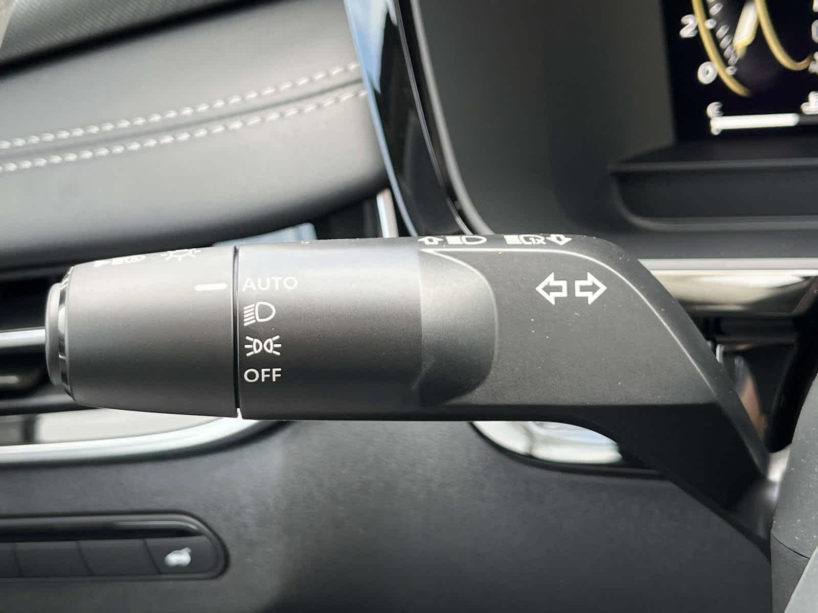 New 2027 Graphite Shadow INFINITI LUXE image 42