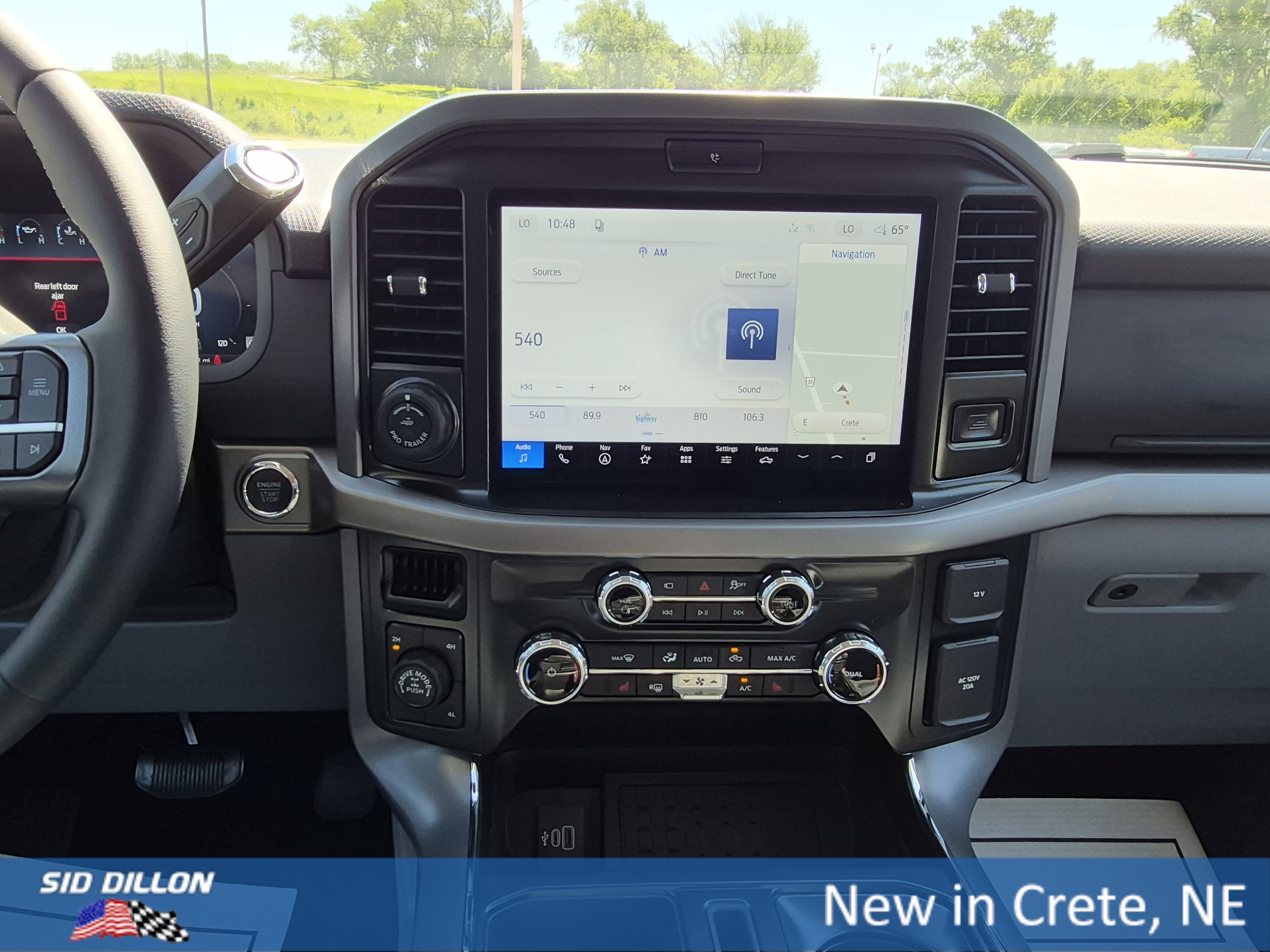 New 2026 Carbonized Gray Metallic Ford XLT image 4