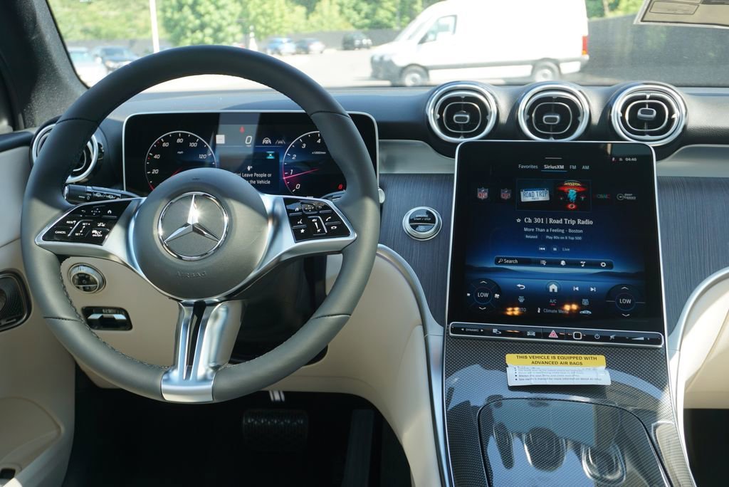 New 2026 Graphite Grey Metallic Mercedes-Benz GLC 300 image 39