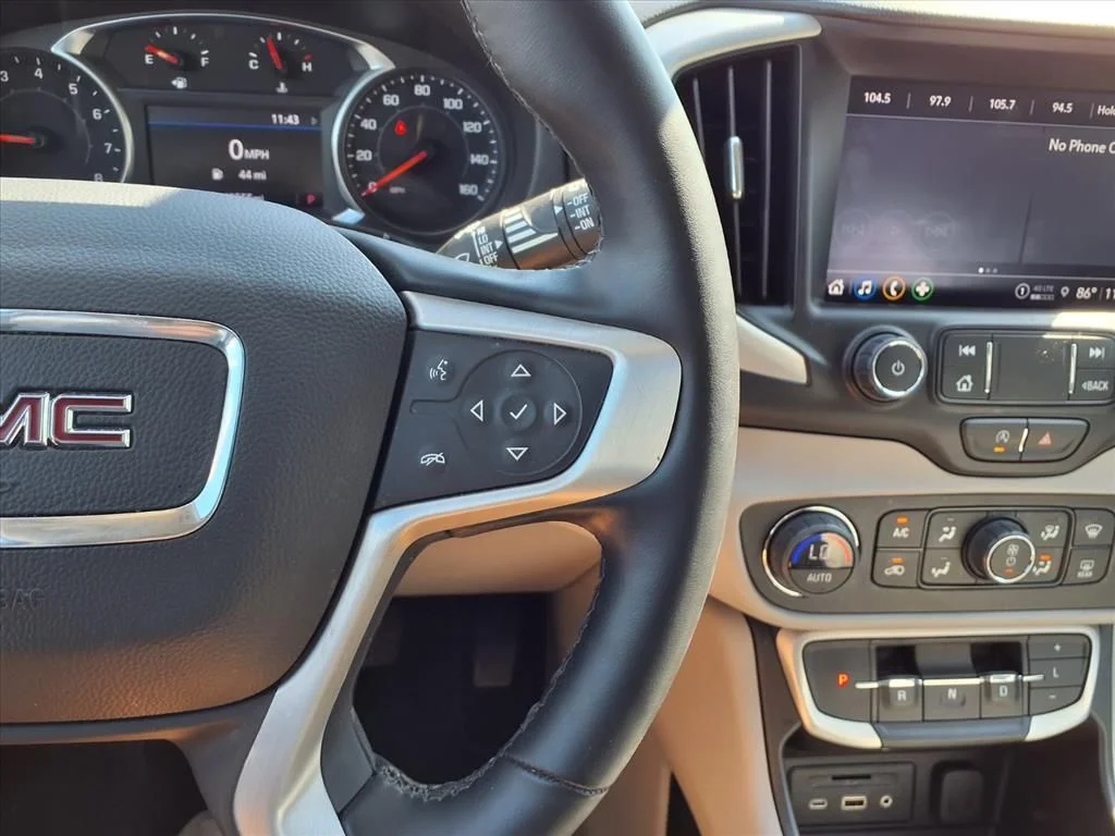 2023 GMC Terrain SLT - Photo 9