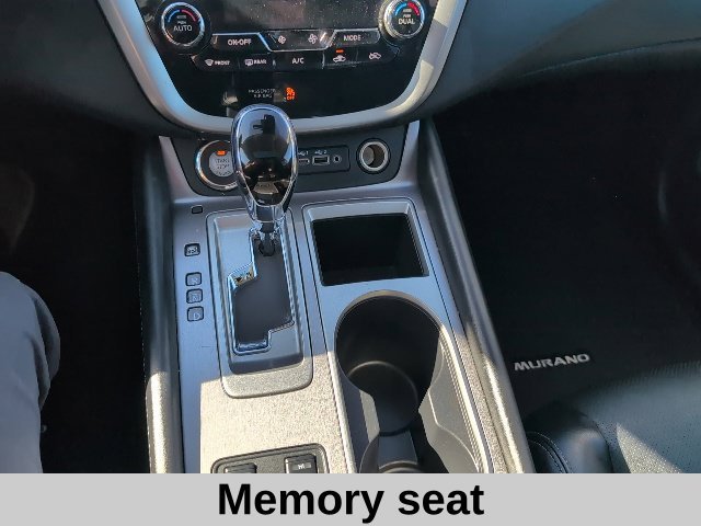 Used 2023 Blue Nissan SL image 6