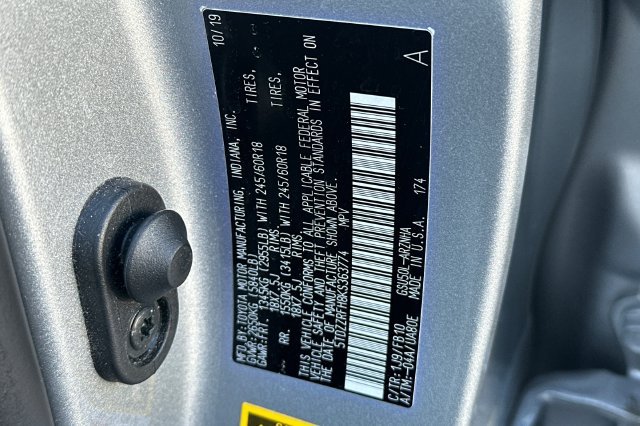 Certified Used 2019 Silver Toyota LE image 34