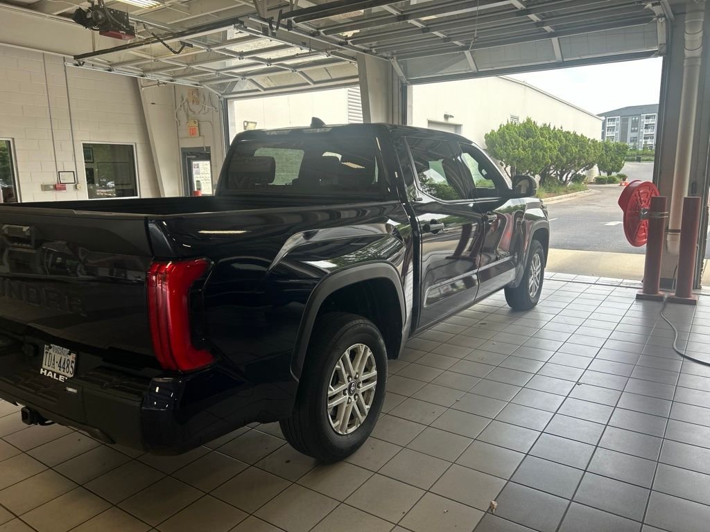 Used 2025  Toyota SR5 image 2