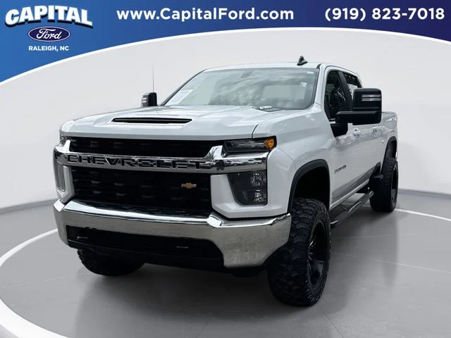 Used 2021 White Chevrolet LT image 1