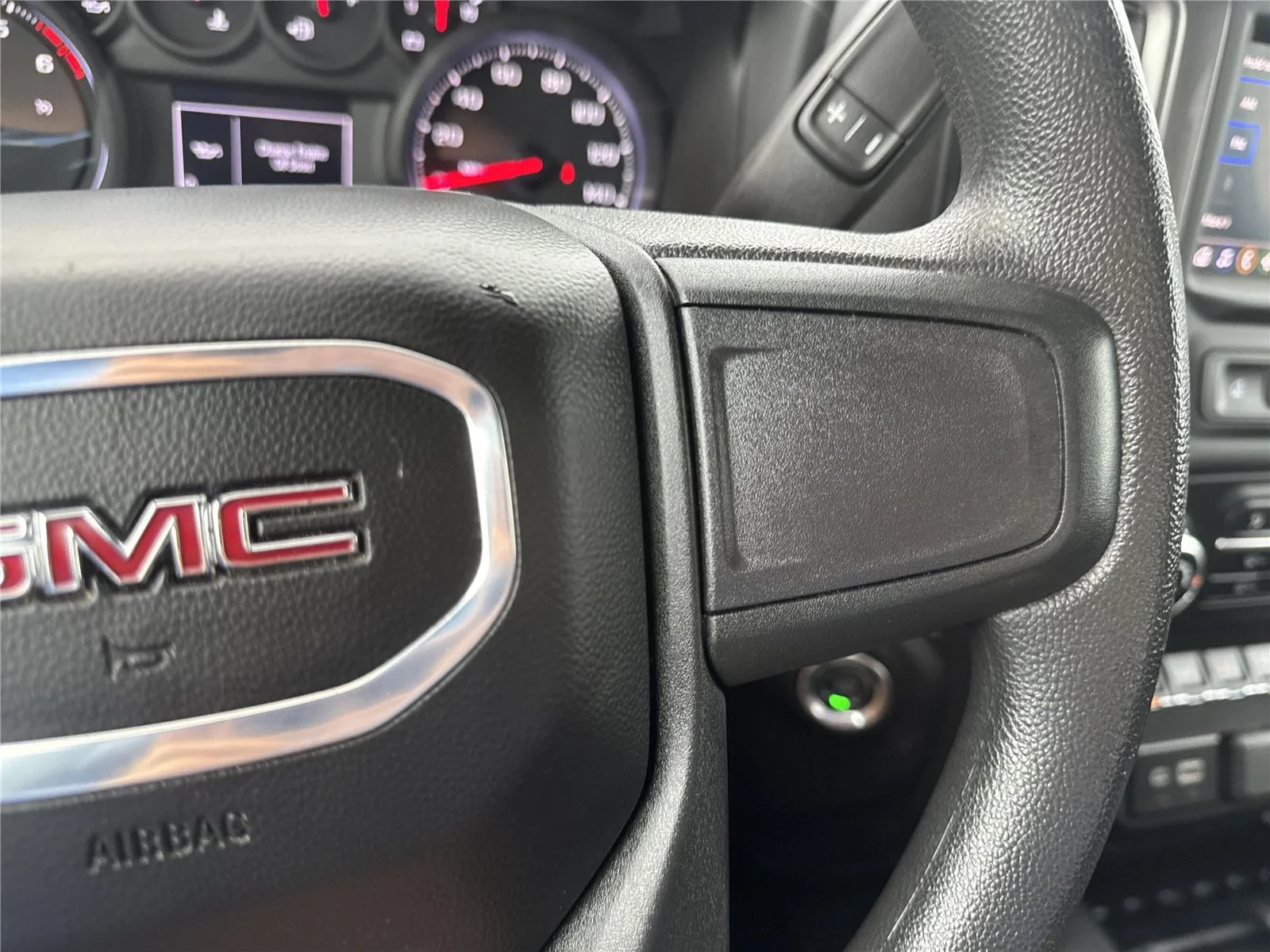 Used 2025 Summit White GMC Pro image 22