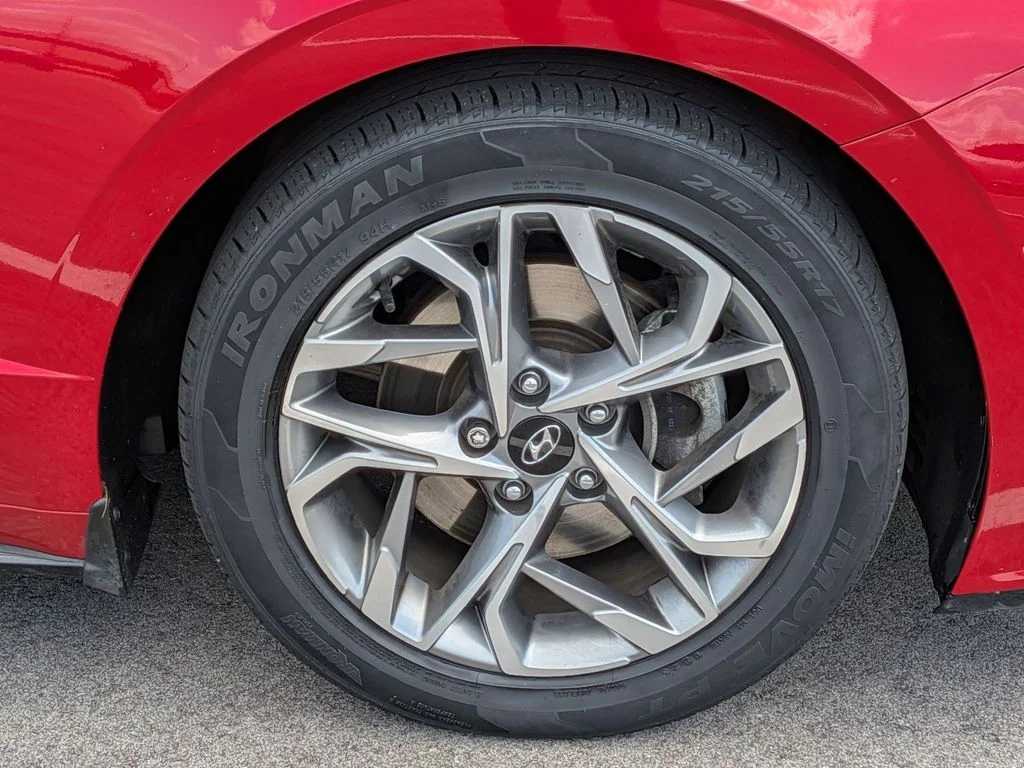 Used 2020 Red Hyundai SEL image 9