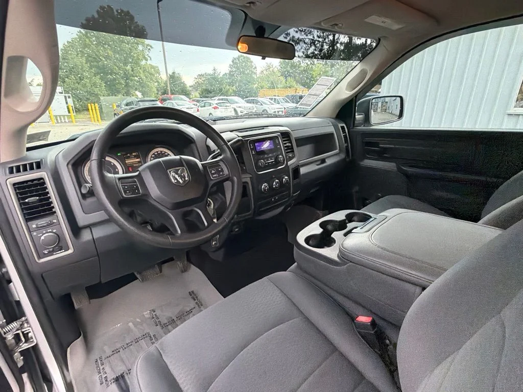 Used 2016 Silver Ram Tradesman image 18