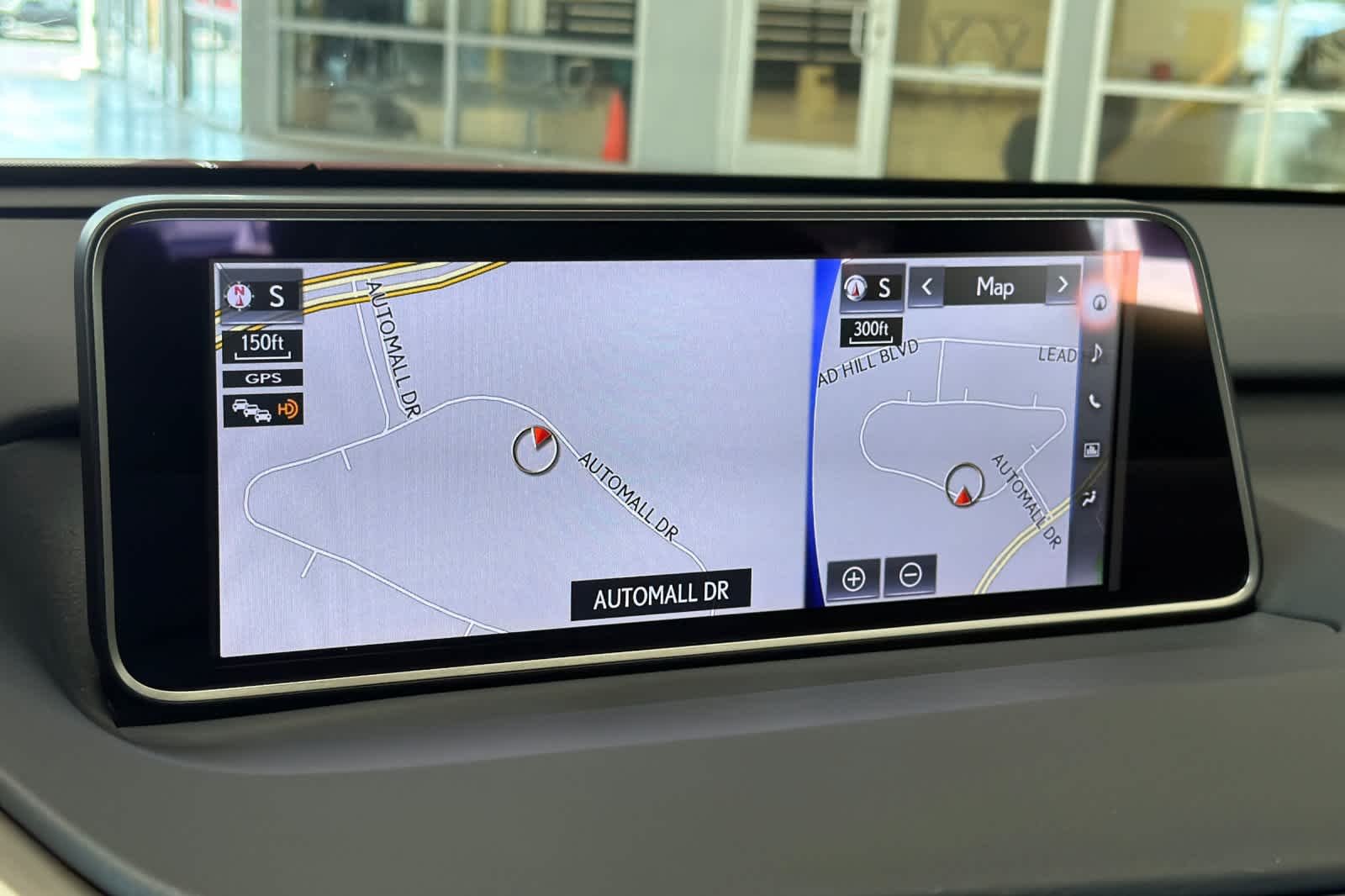 Used 2019 Matador Red Mica Lexus  image 21