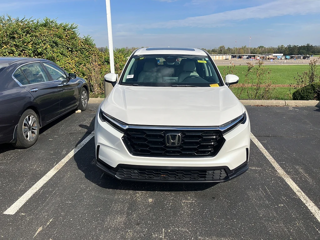 Certified Used 2024 Platinum White Pearl Honda EX-L image 2