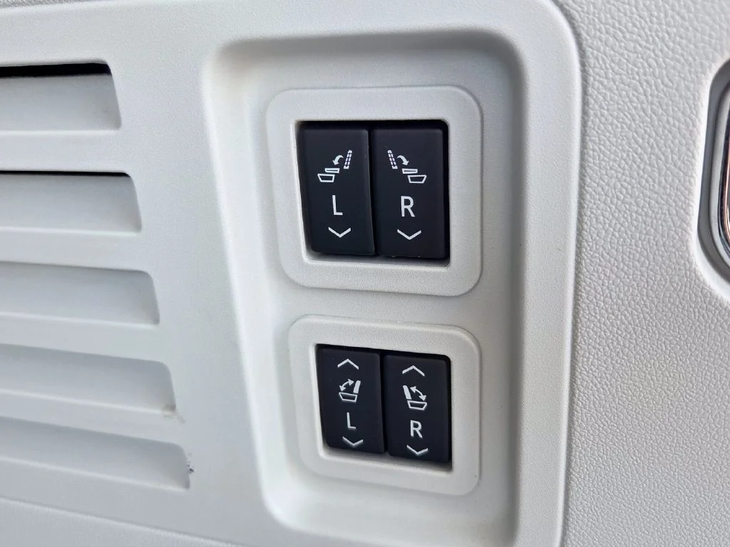 Used 2026 Sterling Metallic GMC Denali image 13