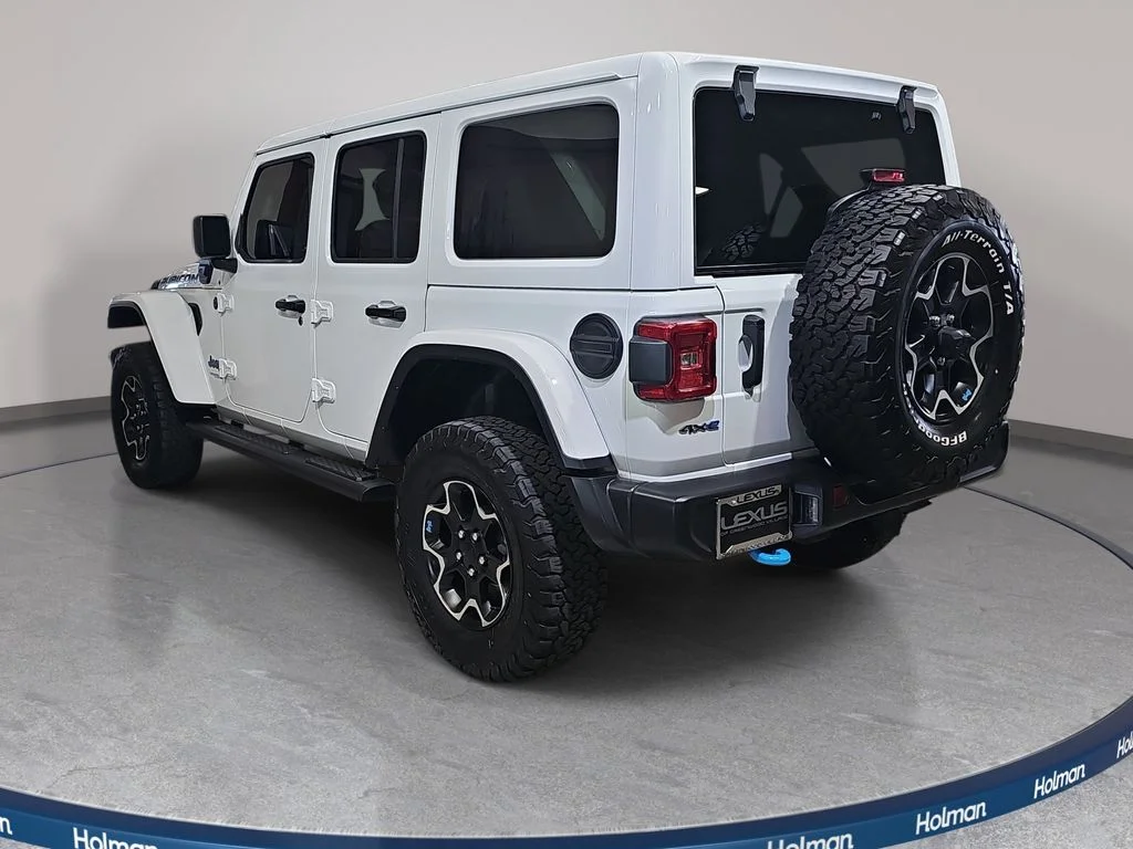 Used 2021 White Jeep Unlimited Rubicon 4xe image 8