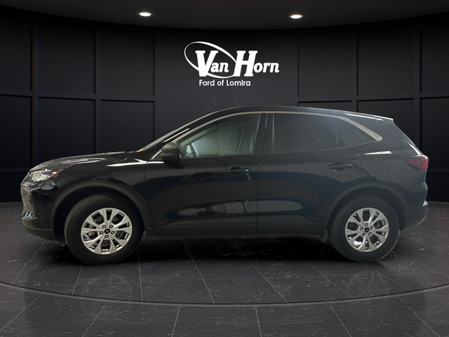 Used 2024 Agate Black Metallic Ford Active image 4